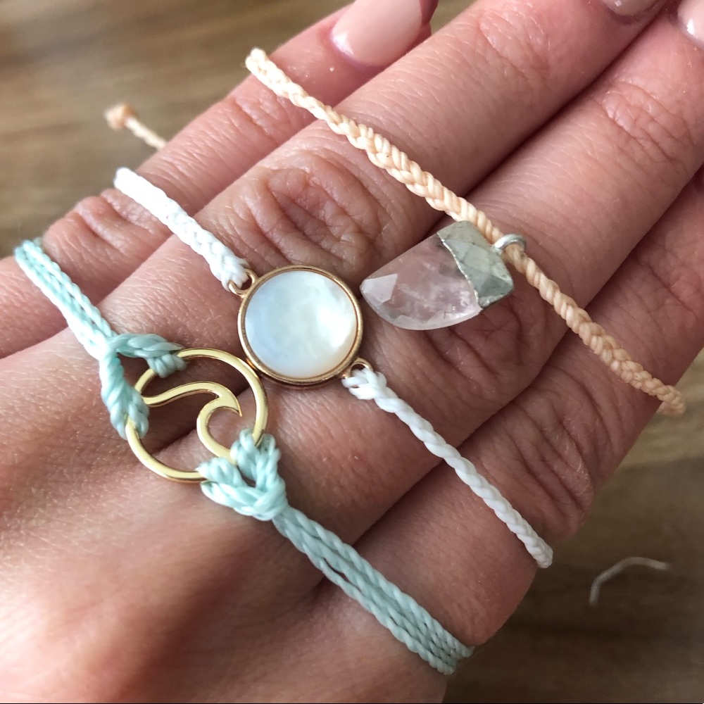 Pack of 7 Pura Vida Bracelets (Brand New!)